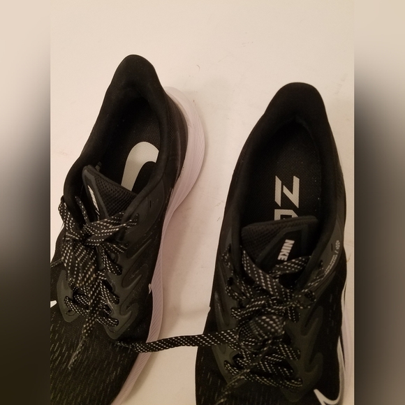 Nike Women's Winflo 7 CJ0302-005 Black White Anthracite Running Sneakers SZ 9.5 - Picture 5 of 16
